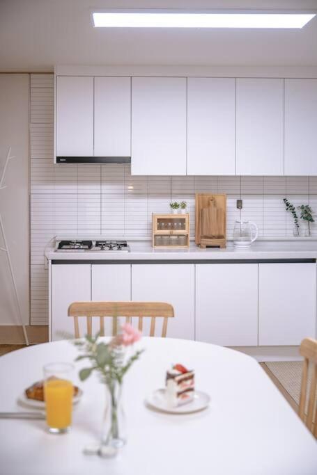 Sillim Queen House Apartment *